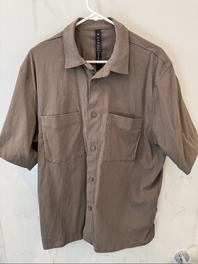 lululemon athletica Short Sleeve Shirt in Taupe